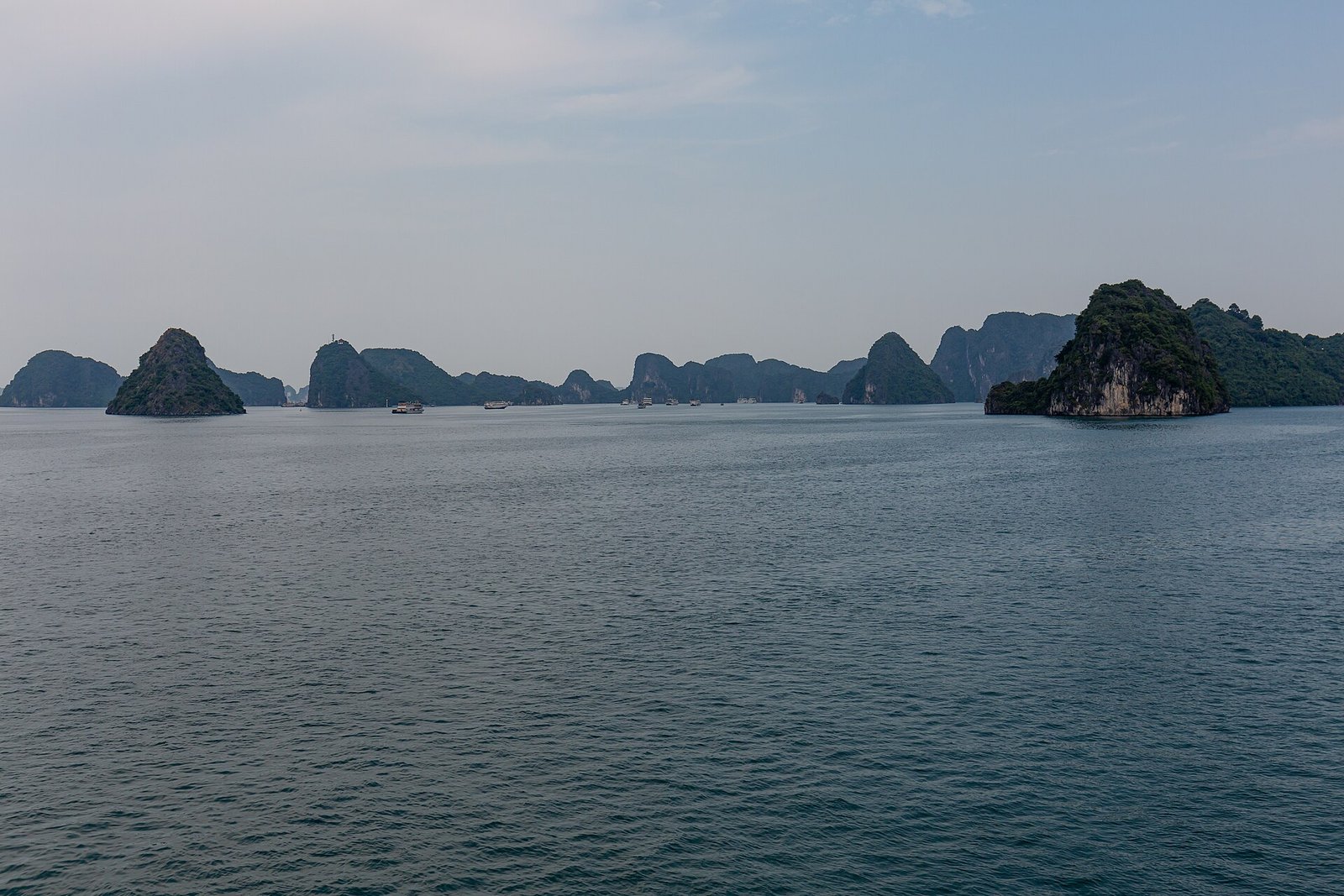 Ha Long Bay Cat Ba 20261021